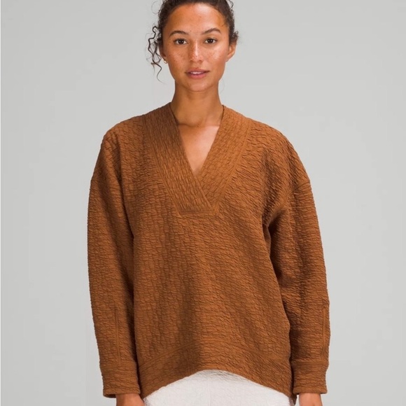 SALE EUC Lululemon rippled v-neck sweatshirt pullover in copper, 10 - Picture 2 of 8